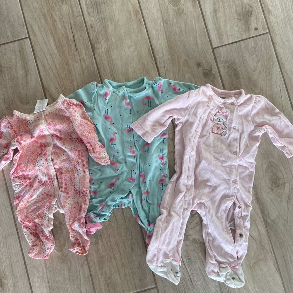 Infant Baby Girl 0- 6 months One Piece Snap Pajama Bundle  Pink Flamingo Bear